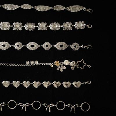 Cadena de Cintura Metálica de Lazo de Amor de Alta Gama para Mujer 2024 con Diseño de Cinturón en Relieve