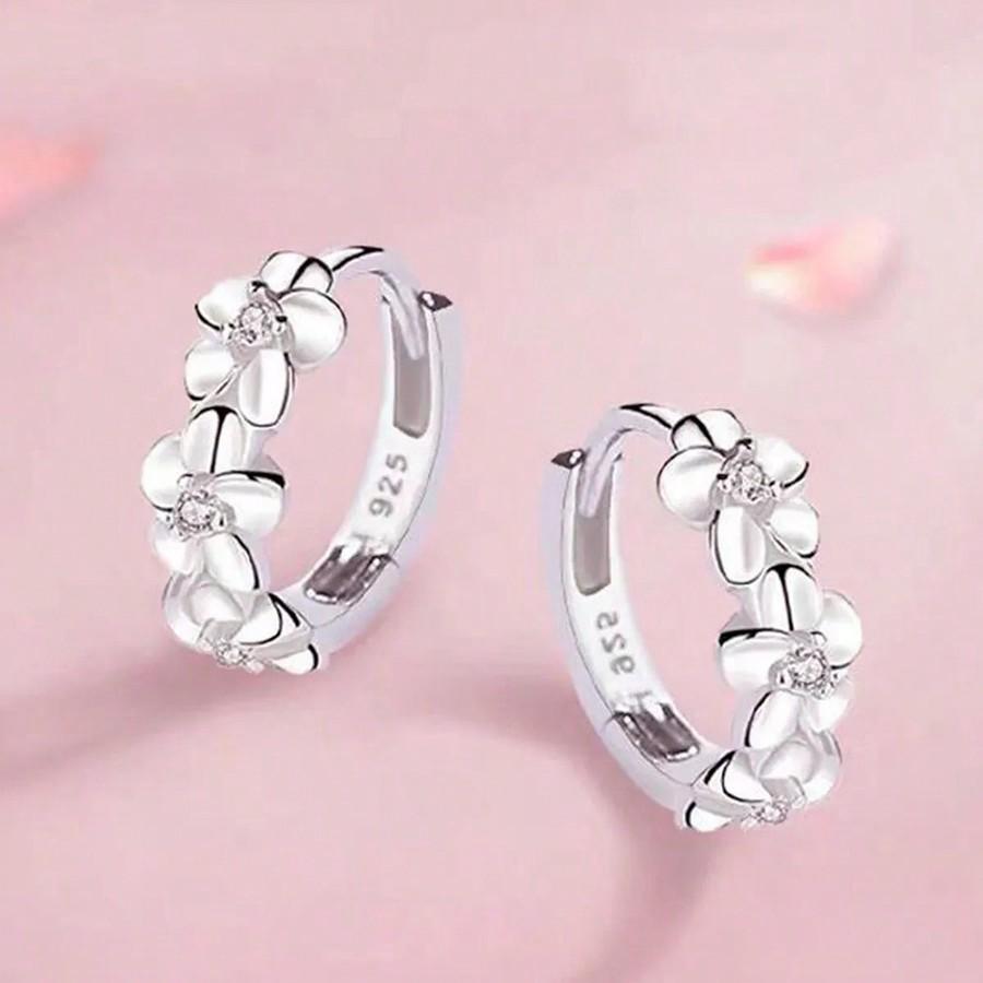 Top Silver Color Needle Earrings for Women's Wedding Fashion High Quality Jewelry Crystal Zirconia Flower Cute Stud