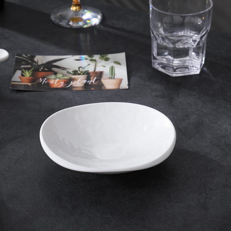 Creative Irregular Ceramic Dessert Bowl - Underglaze Colored, Small Rimmed Plate for Hotel Tableware.