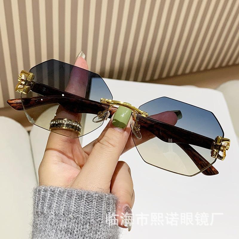 New Retro Wood Grain Leopard Glasses Legs Sunglasses Men's European and American Box Driving Cheetah Decorative Sunglasses