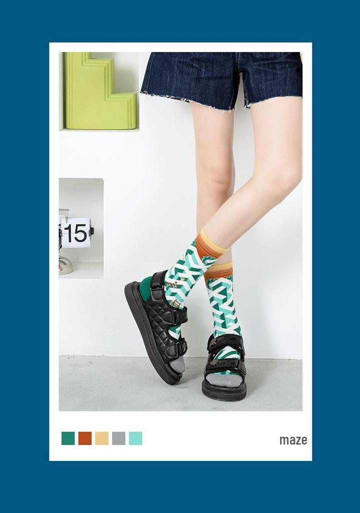 French Retro Abstract Cotton High-Top Mid-Calf Socks for Women - Autumn/Winter Trendy Oil Painting Design