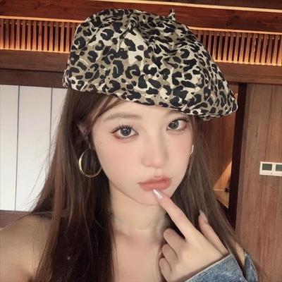 Classic Leopard Print Beret Cloud Painter Hat Retro Octagonal Cap  Women