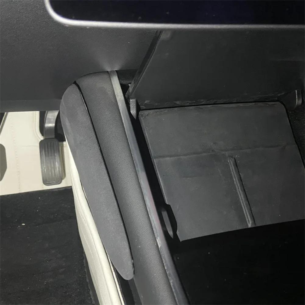Car Knee Pad Suede Cushion Center Console Knee Pillow Leg Pad for Tesla Model 3/Y Thigh Support Auto Interior Accessories