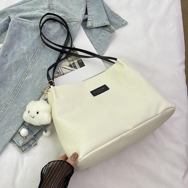 High Value Bag, Women'S Trendy Fashion Texture Shoulder Bag, Popular Foreign Style, Versatile Commuter Bucket Bag