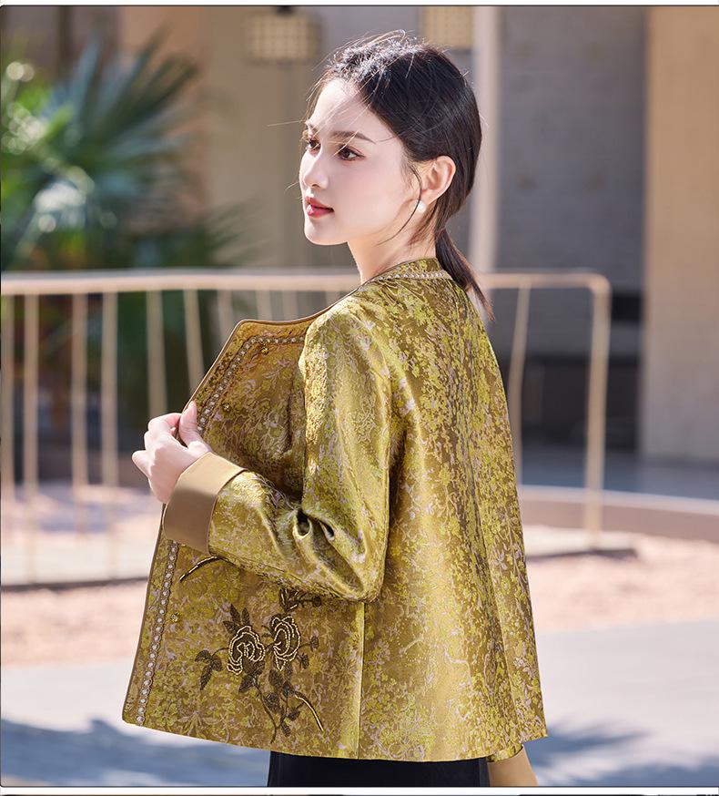 New Arrival 2026 Chinese Style Embroidered Spring Jacket for Middle-Aged & Elderly Women, Short High-End Design for Spring & Autumn