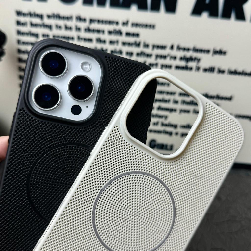 Applicable To IPhone17 Cooling and Breathable Thin Circle Magnetic Suction Mobile Phone Case Apple 16 Matte Ultra Thin PC Anti Fall Protection Case