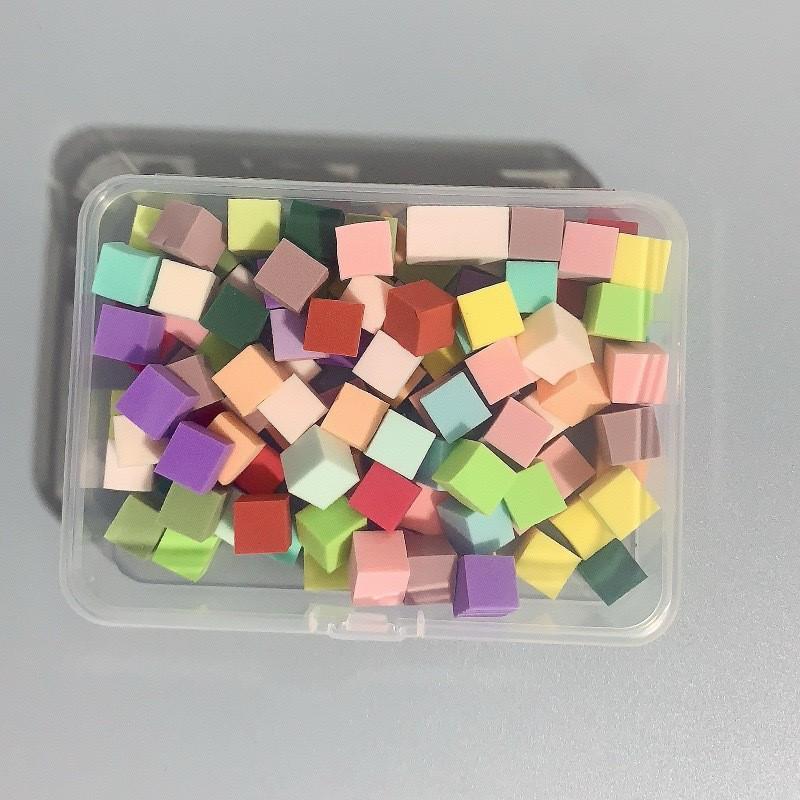 Nail Art Gradient Sponge Block: 1cm Mini Square with Ombre Blush Patting and Dedicated Pen.