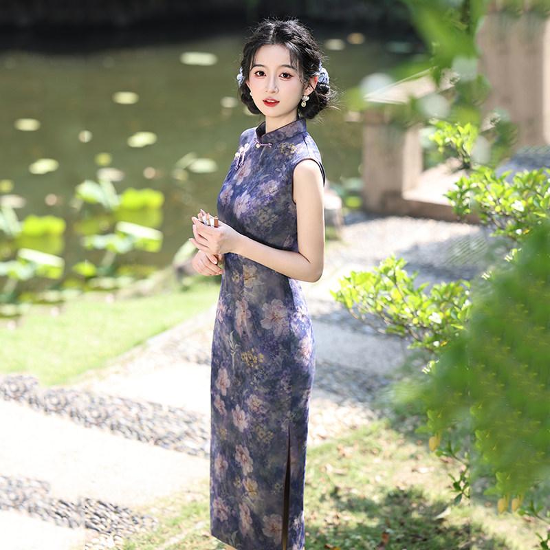 Sleeveless national style, new Chinese Suzhou long cheongsam, improved young 1011 new women's high-end sense, daily wear