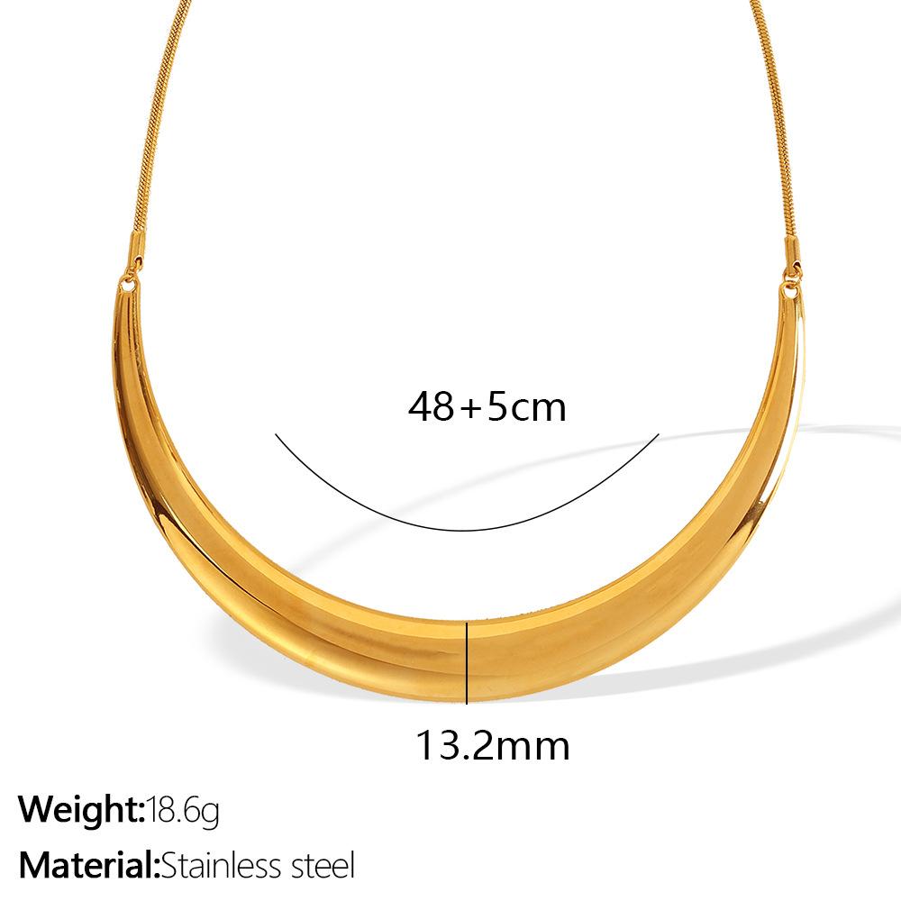 Internet celebrity simple exquisite fan-shaped circular arc titanium steel necklace clavicle chain advanced design
