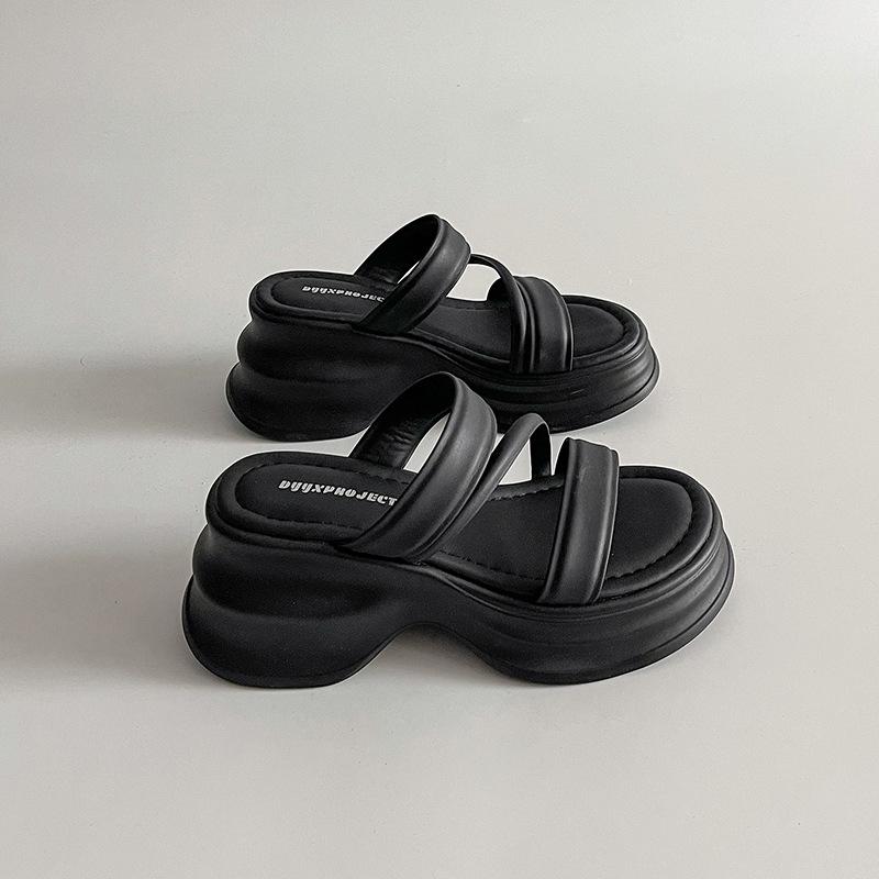 

French niche thick bottom heightened word with muffin cool slippers women s outer wear 2025 spring new versatile flip-flops 40 чорний