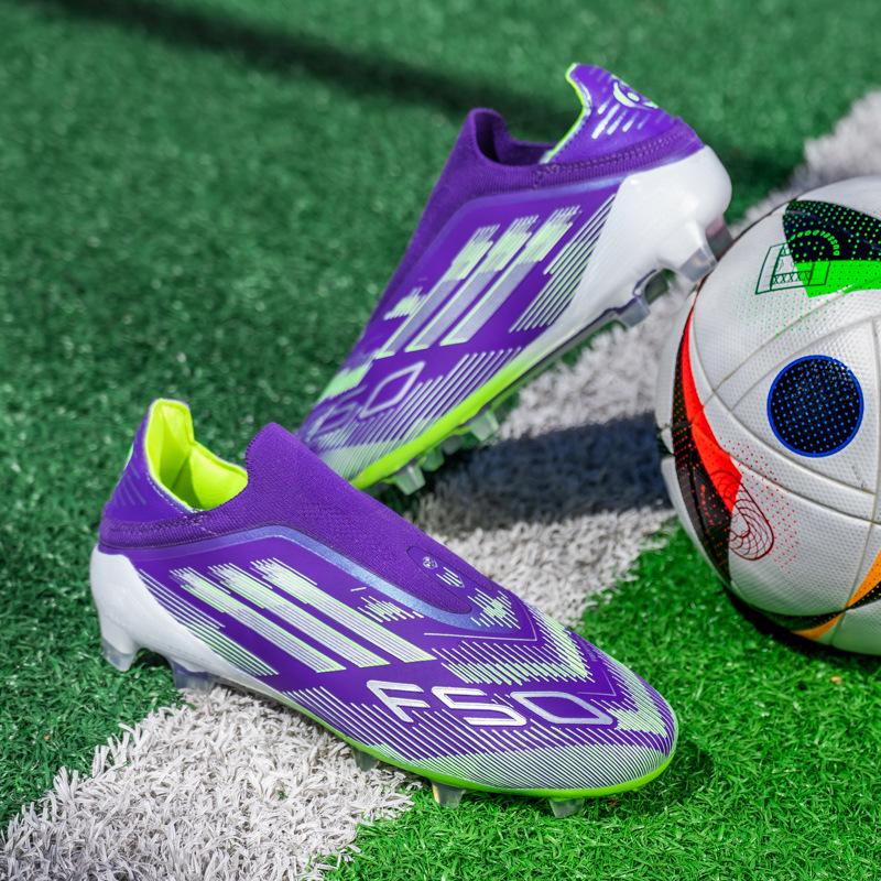 Popular low-top seamless fly-woven football shoes men and women teenagers AG long nails broken nails lawn training football shoes