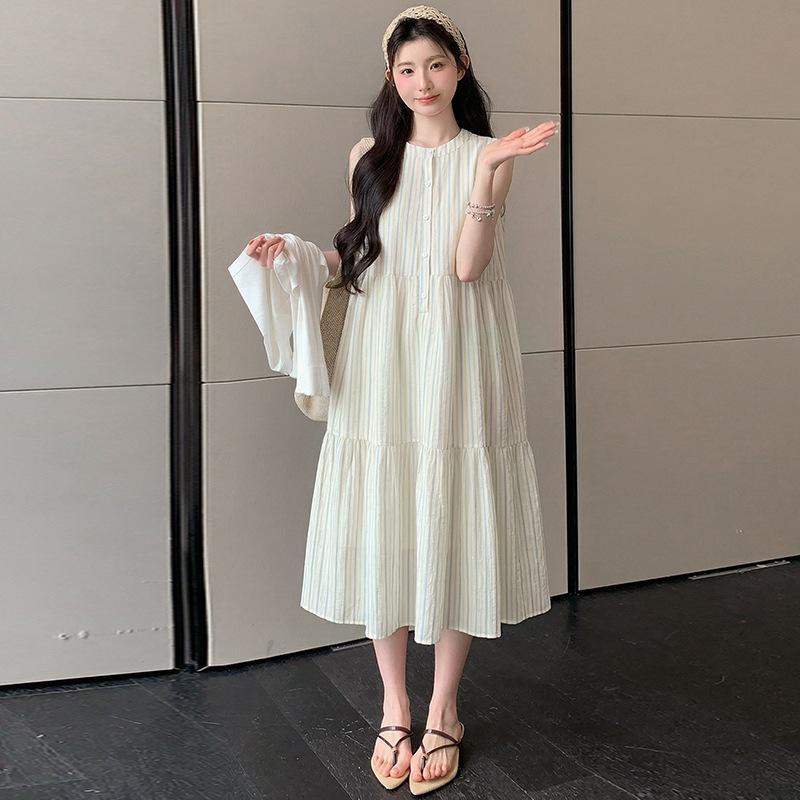 2026 Korean Vacation-Style Slimming Dress Set: Nursing-Friendly Top with Openable Buttons & Sun Protection Loose Vest Dress