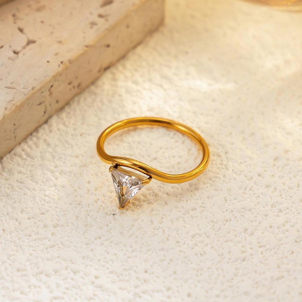 18K Gold Plated S-Shaped Stainless Steel Zirconia Water Drop Ring