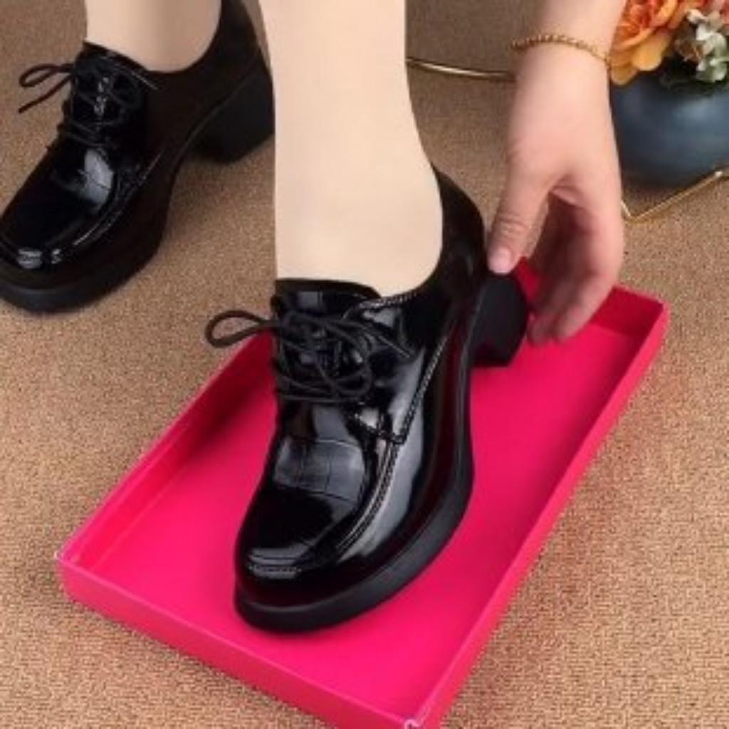 Women's Shoes Mid-heel  Black Soft Leather Deep Mouth Casual Patent Leather Thick Heel Lace-up Loafers