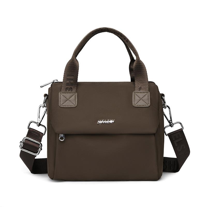 

Женская сумка Новый стиль Сумка-мессенджер Нейлоновая сумка Сумка-тоут Продвинутая ниша Большая вместимость Сумка на плечо 22*12*18cm