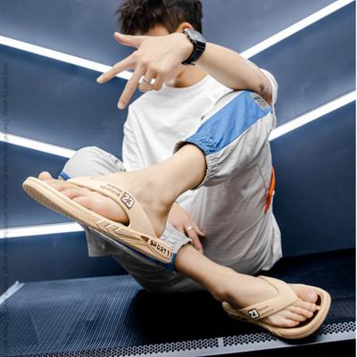 FashionSlides Plage Hauteur Salle de bain Pantoufle Mâle Claquettes Shiatsu 2024 Mascullino Vente d'Été Amusant Designer Luxe Bas Prix Chaussure pour Homme