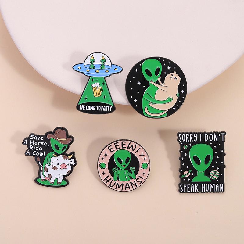 ET Alien Enamel Pin UFO We Come To Party Save A Horse Ride A Cow Funny Cowboy Western Brooches Lapel Backpack Badge Jewelry Gift