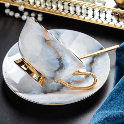 Ensemble de tasses à café rétro impériales européennes, ensembles de thé en porcelaine, cadeau de luxe, porcelaine d'os, céramique, café, décoration de mariage, verres