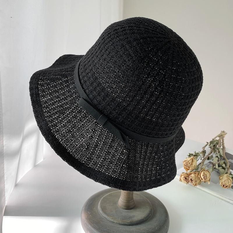 

Big eaves wave show temperament sunshade basin hat spring versatile show face small knitted bucket hat women Adult average size 55-58cm чорний