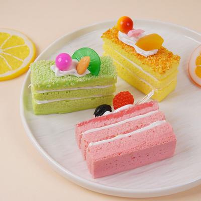 Mousse Dortová Pískací Hračka Měkká Hračka na Uvolnění Stresu Pomalé Vzestupné Obdélníkový Dort Fidget Hračka pro Děti Dospělé Kancelářské Pracovníky Úlevu od Úzkosti