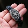 Bracciale runico vichingo da uomo in acciaio inossidabile 316L, stile nordico, con bussola di Odino, ideale come gioiello regalo per motociclisti.