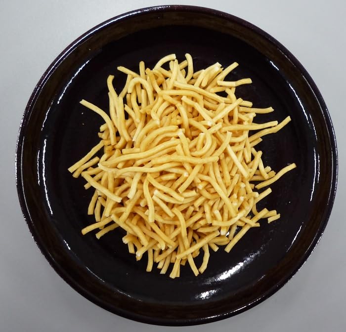 Oyatsu Company Baby Star Ramen Tonkotsu Soy Sauce Flavor 20g X 30 Bags of Calcium Recipe Dagashi [Official] (Lots Sachets)