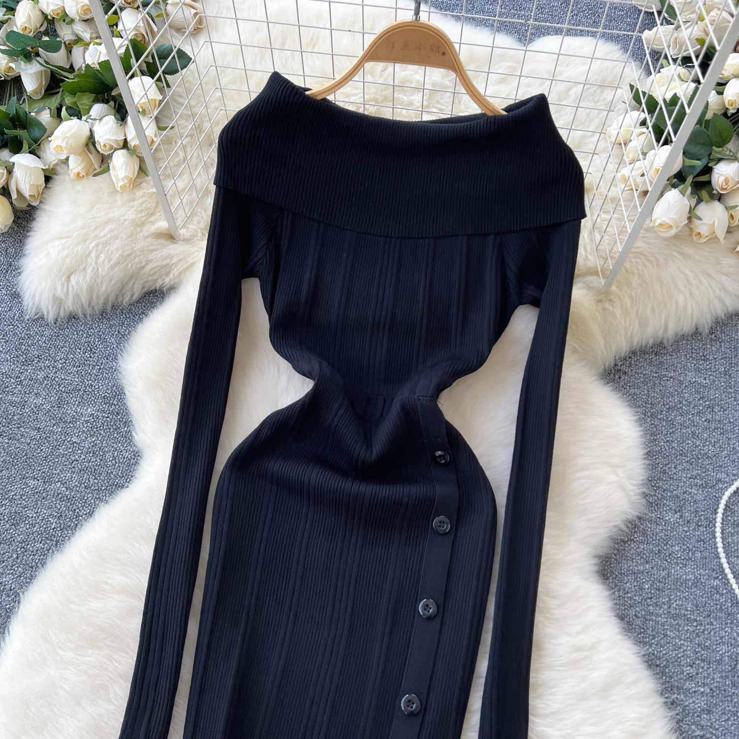 Трикотажные длинные платья для женщин с вырезом-лодочкой и открытыми плечами — фото 18