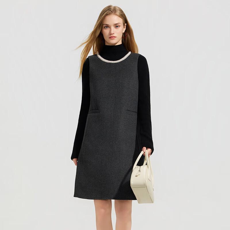 Shetu Minimalistisches zweiseitiges ärmelloses Woll-Minikleid