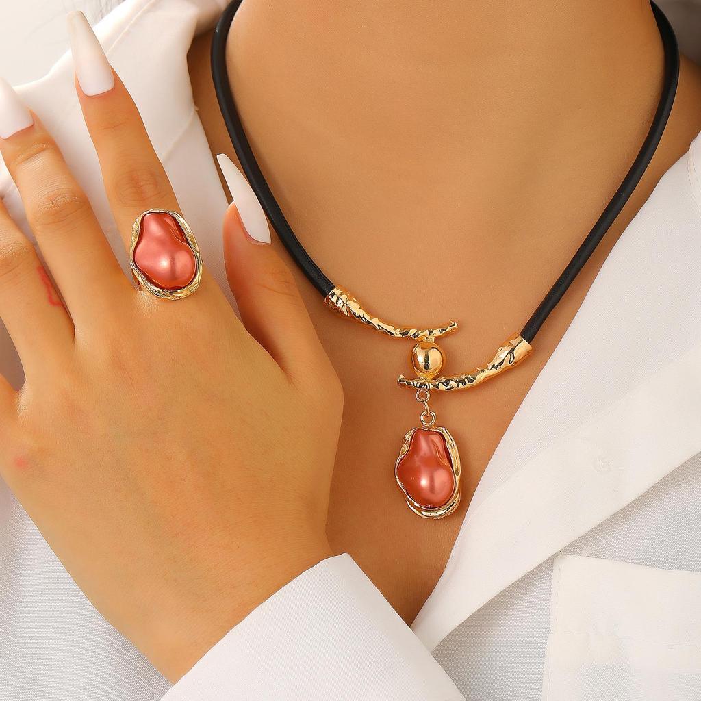 Baroque Pearl Choker - European & American Style with Irregular Design, Simple Metal Open Necklace