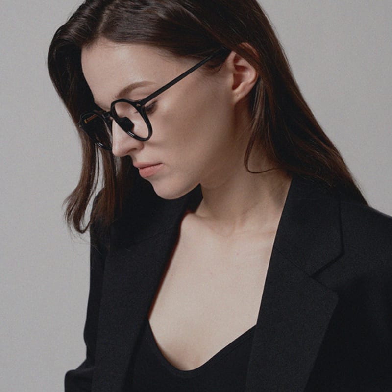 

RECLOW YLeen RED GLASS BLACK FREE