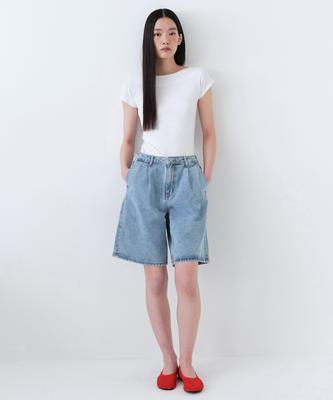 MUSINSA STANDARD WOMAN Women'S Wide Bermuda Denim Shorts [Light Indigo]