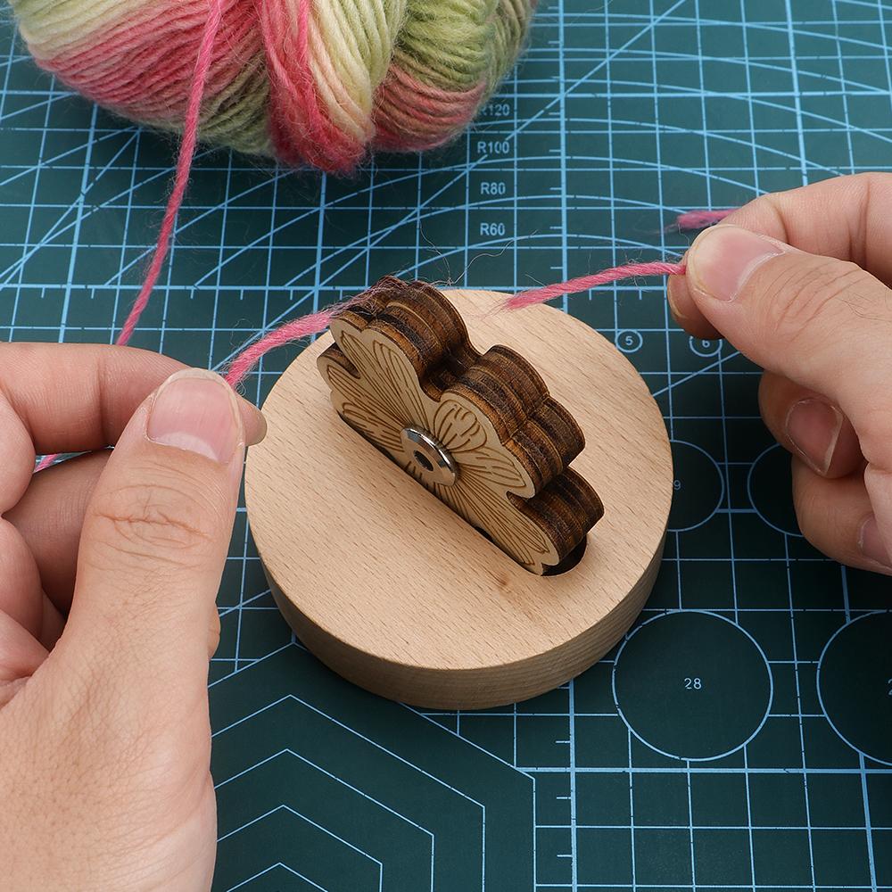 1pc flower shape thread cutter, hand sewing thread & yarn cutting tool, wool yarn cutting wooden frame, DIY sewing craft tool
