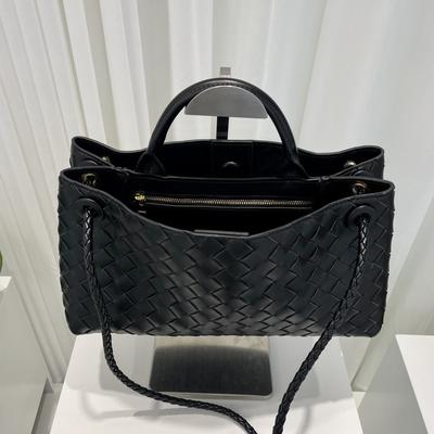 Factory Direct Sales Old Money Style 2026 New Genuine Leather Bag, Hand Woven Women's Bag, Crossbody Tote Bag, Armpit Bag