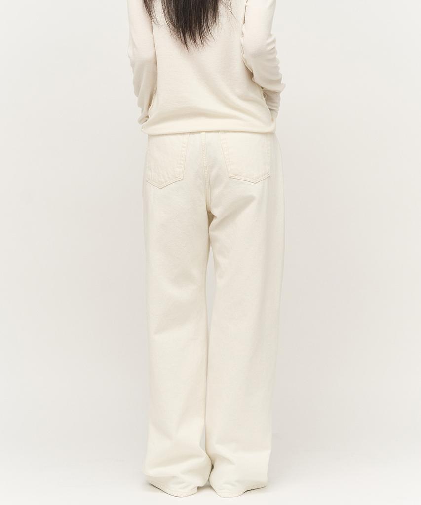 Leopeusaideuhwaiteulabel Straight Denim Pants Tofu White