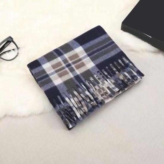 Double-Sided Velvet Scarf with Tassel Decoration Plaid Print Autumn Winter Warm Cashmere-like Scarf Fashion Accessory