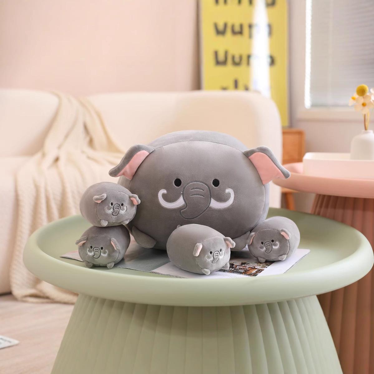 

Elephant, Panda, and Hippo Plush Dolls - Cute Soft Animal Throw Pillows 40cm 0.6kg