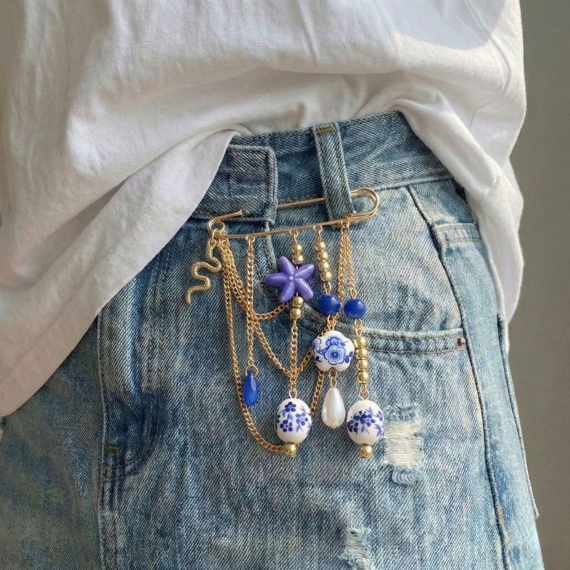 Ozean-Element Brosche für Damen Quasten-Kette Mit Stilvollem Erdbeer-Herz-Design Für Mode