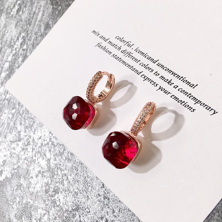 Light Luxury Diamond-encrusted Earrings, Niche Fashionable Vintage Geometric Crystal Earrings