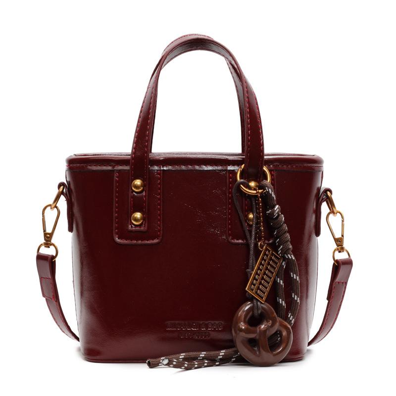 

Повседневная сумка-ведро для поездок на работу, осенне-зимняя сумка, женская новинка 2025 года, универсальная портативная сумка-тоут, премиальная сумка-мессенджер No pendant