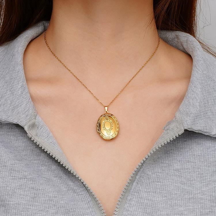 Heart-Shaped Stainless Steel Pendant Necklace - Trendy Retro Titanium Steel Design for Women