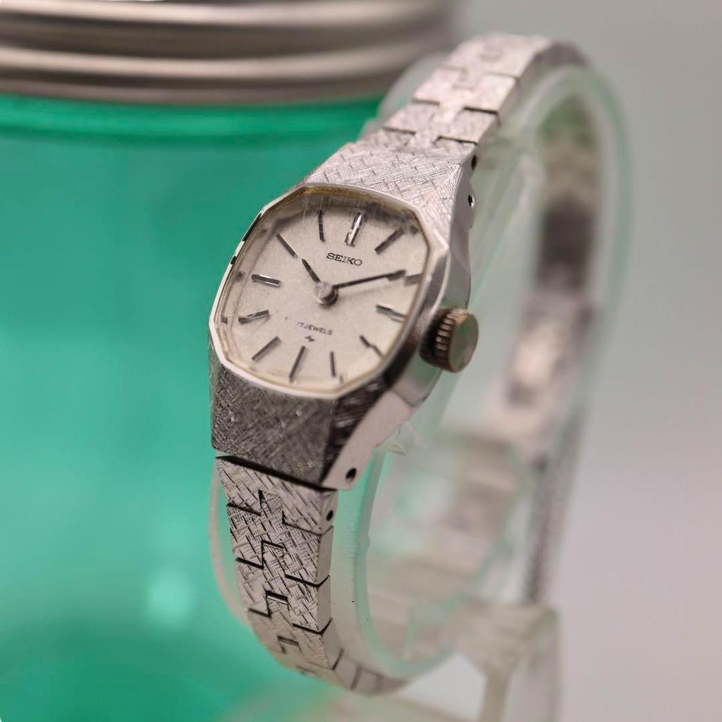[USED] SEIKO Hand-Wound Chain Silver Women's Watch 1221