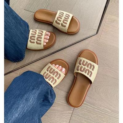 Trendy Marke Mao Mao Hausschuhe Damen 2024 neue Metallschnalle Ein-Wort-Drag Frühling und Herbst Home Baumwollmopp Sommer Oberbekleidung Haar Halbmopp