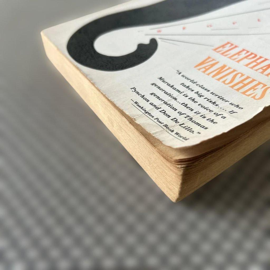 [USED] Haruki Murakami "The Vanishing of the Elephants" Used English Paperback