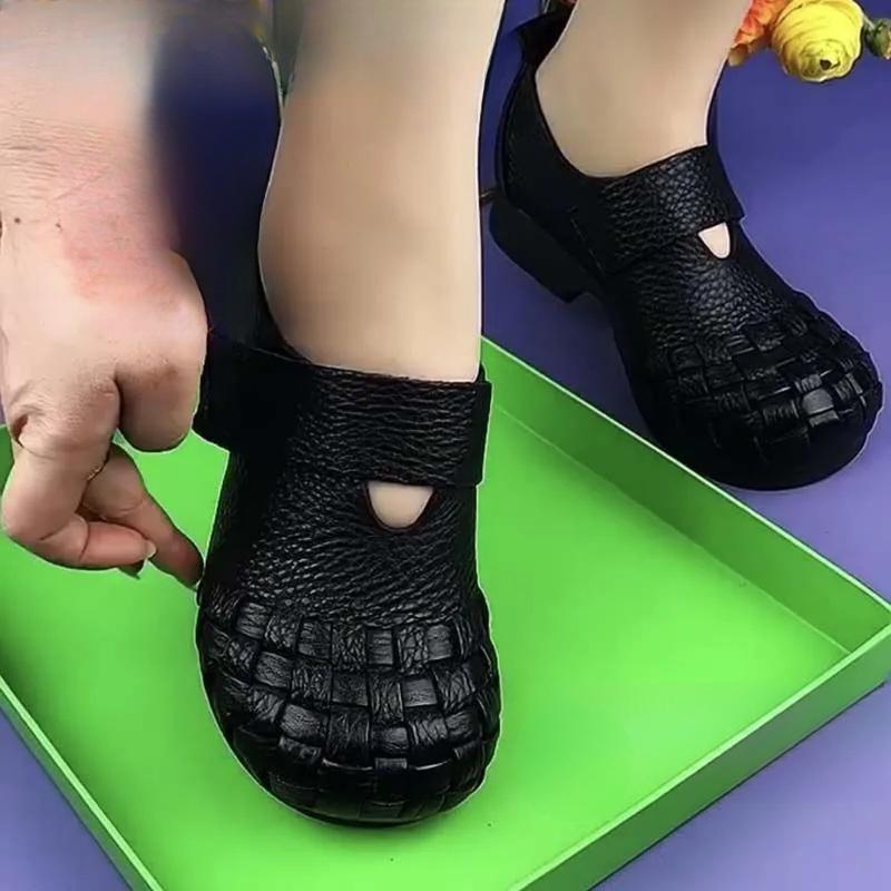 Женские плетеные сандалии с закрытым носком на мягкой подошве на липучке на низком каблуке элегантная кожаная обувь EU40CN41 чёрный 1976₽