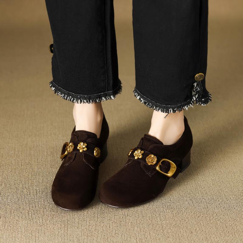 Huge and beautiful~! Frosted retro gold buckle thick heel loafer single shoes women's middle heel grandma shoes