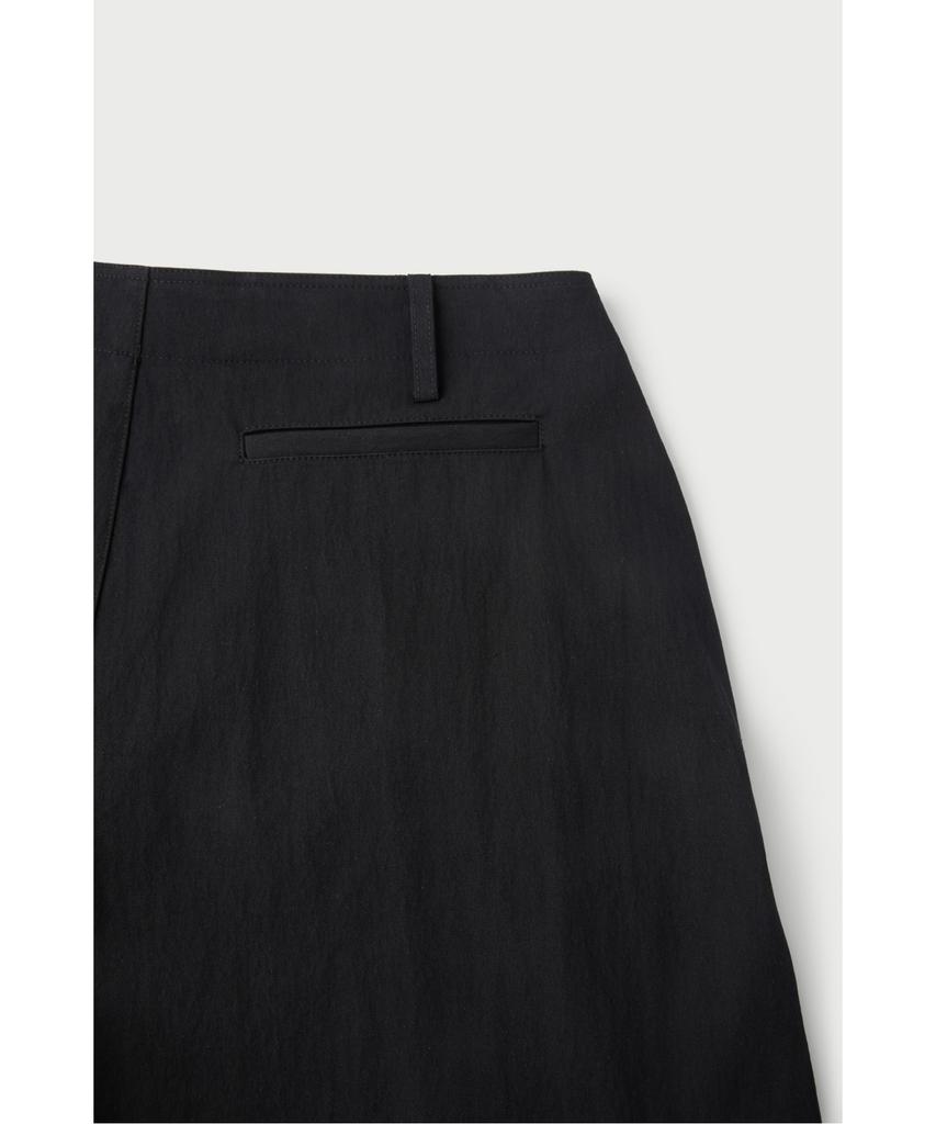 IROWOMEN Jozie Cargo Bermuda Shorts Iopom26103Bkx