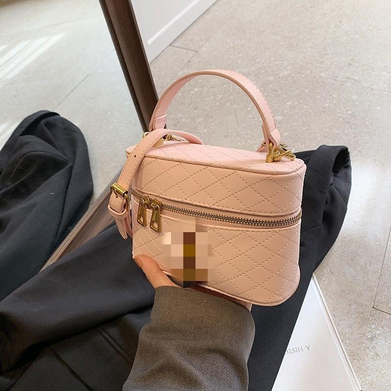 2024 Spring Summer New Embroidered Women's Bag Vintage Large Capacity Box Bag