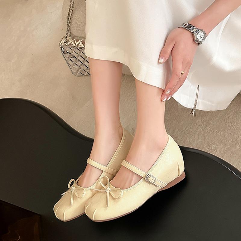 Women's Shoes with Increased Inner Belt French Ballet Shoes, Fairy Style Silver Mary Jane Shoes