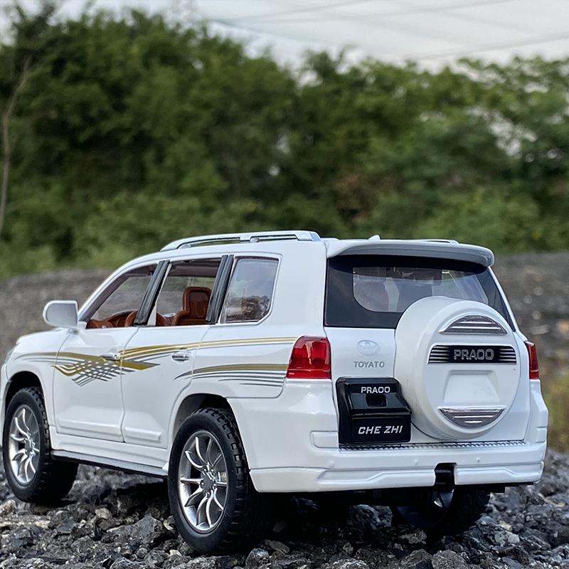 1/24 Toyota Prado Alloy Car Diecasts & Toy Vehicles Toy SUV Car Metal Collection Simulation LAND CRUISER Model Car Kids Gifts