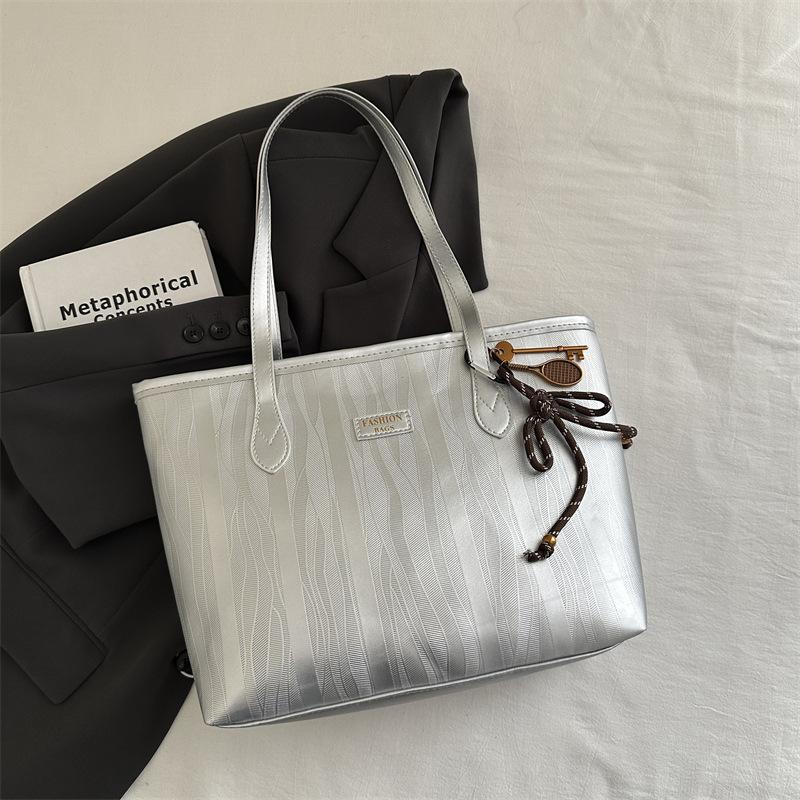 Large-capacity Bag Women's 2025 New Leisure Work Shoulder Bag High-texture College Student Class Commuting Tote Bag